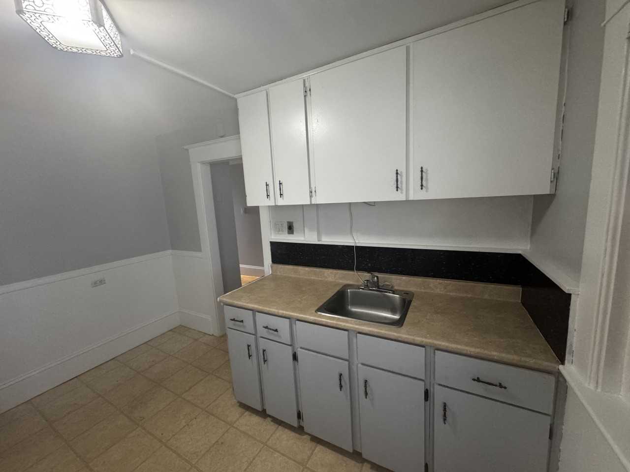 237 High St #237B - Photo 3 of 10