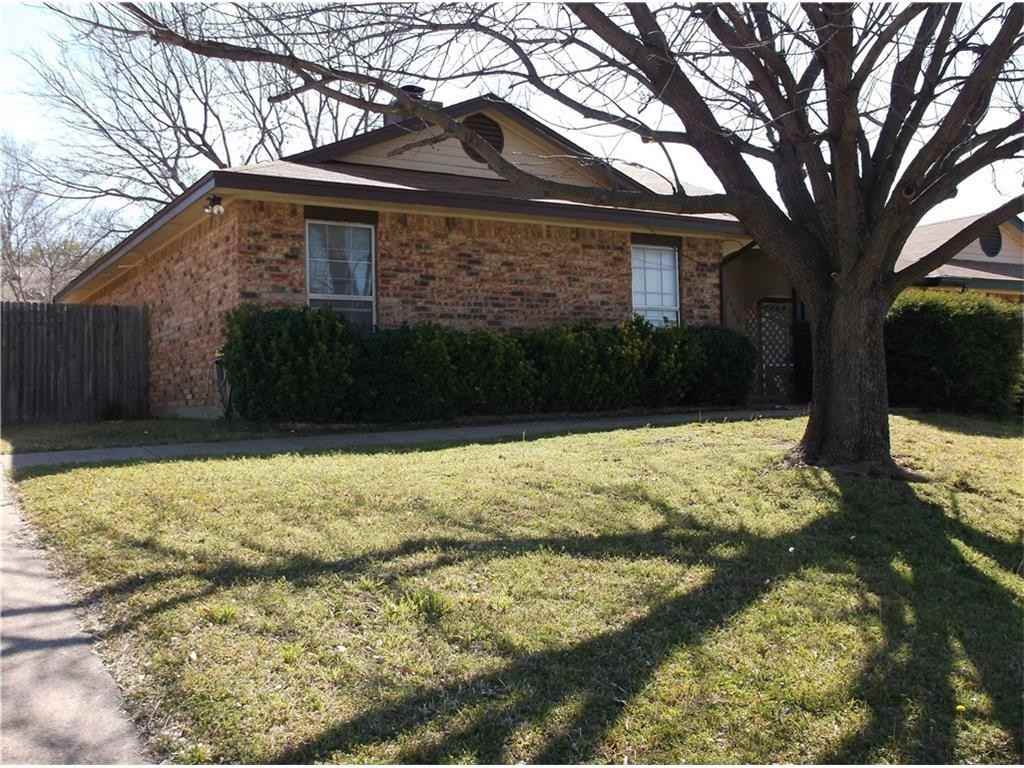 3008 Timothy Ln - Photo 2 of 16