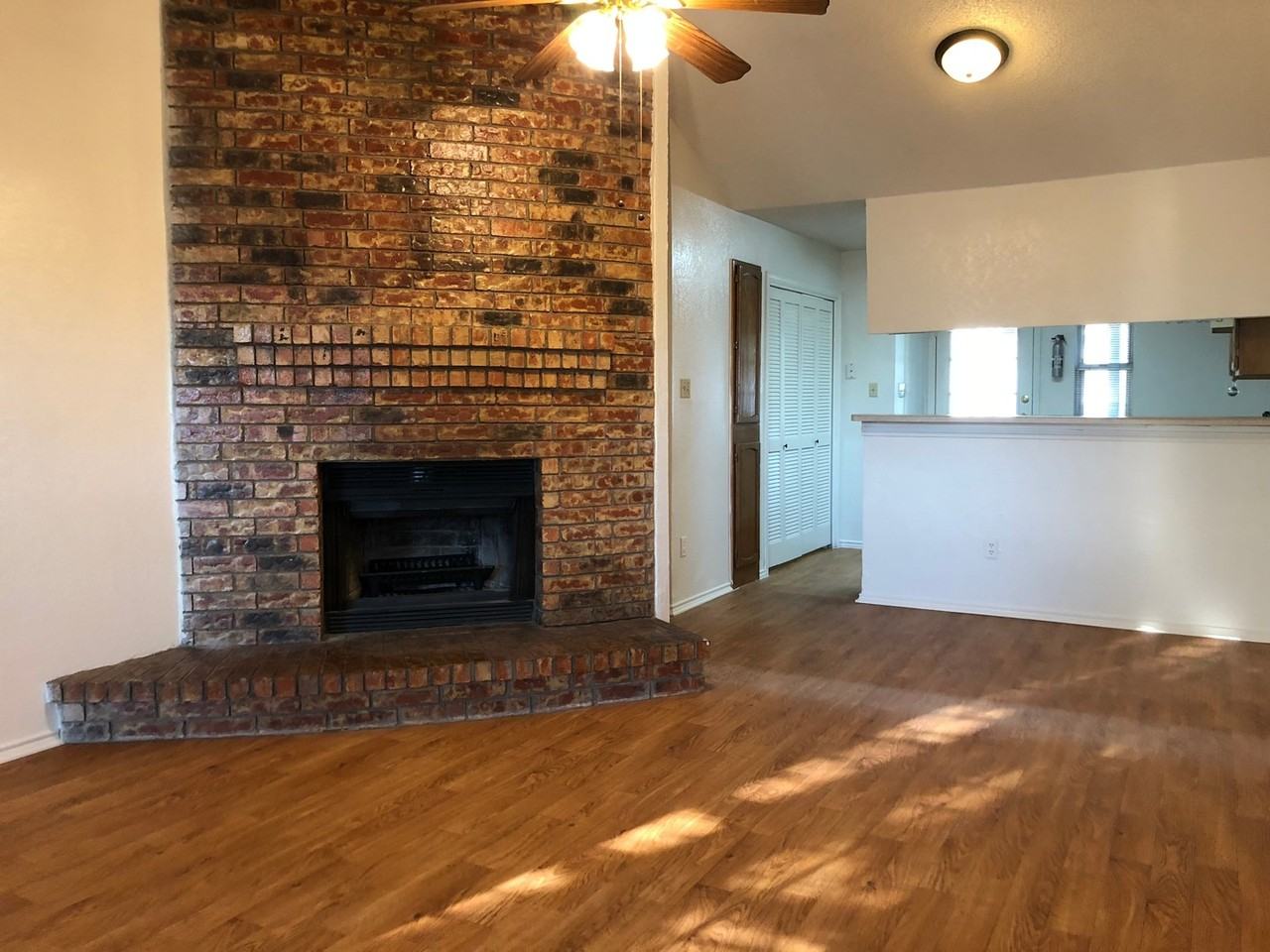 3008 Timothy Ln - Photo 3 of 16