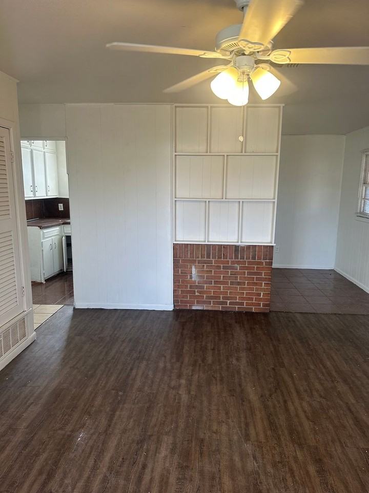 2104 E 29th St - Photo 2 of 8