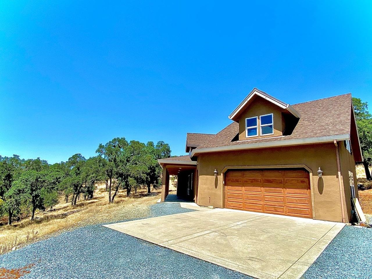 4245 Wood Ranch Rd - Photo 3 of 14