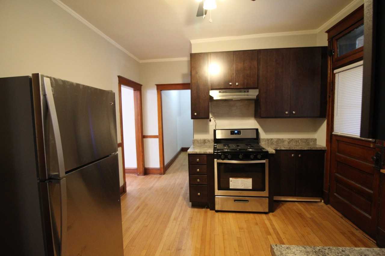 2653 N Harding Ave #2 - Photo 3 of 12