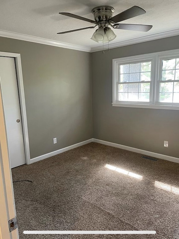 5018 Stinson St #NA - Photo 3 of 10