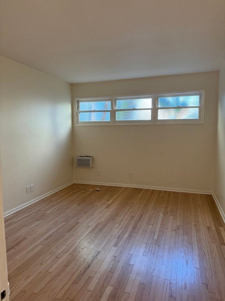 Monon 3753-3757.5 - Photo 4 of 6