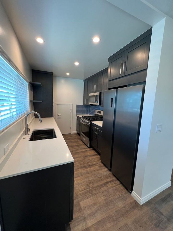 3357 Rexford St - Photo 3 of 16