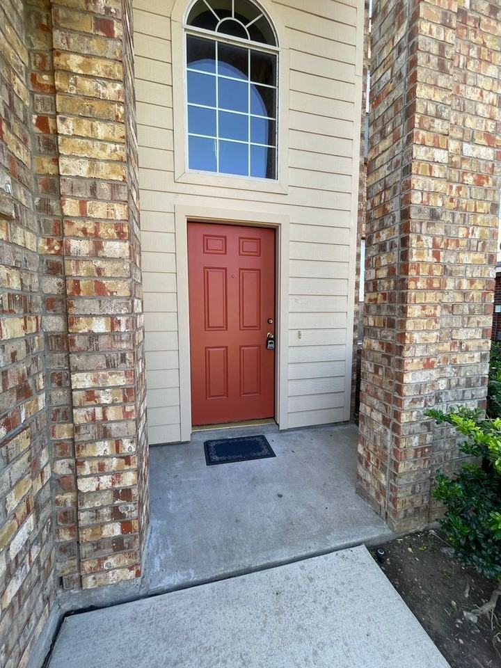 213 Beechgrove Ter - Photo 2 of 48