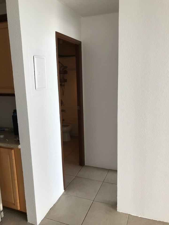 LELE PONO APARTMENTS - Photo 5 of 9