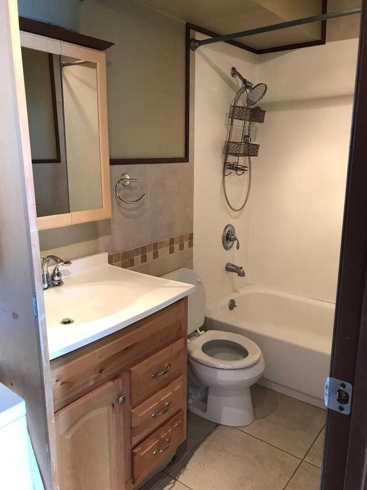 LELE PONO APARTMENTS - Photo 7 of 9