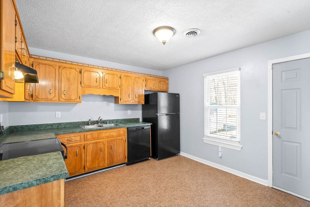 123 Gail St - Photo 5 of 21