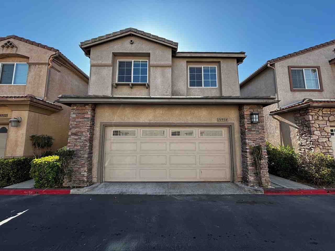 14934 Isamar Ln - Photo 3 of 30