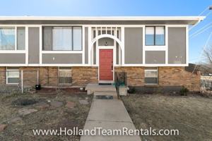 featured image of 900 South St