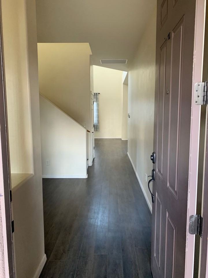 1059 Horner Dr - Photo 3 of 24