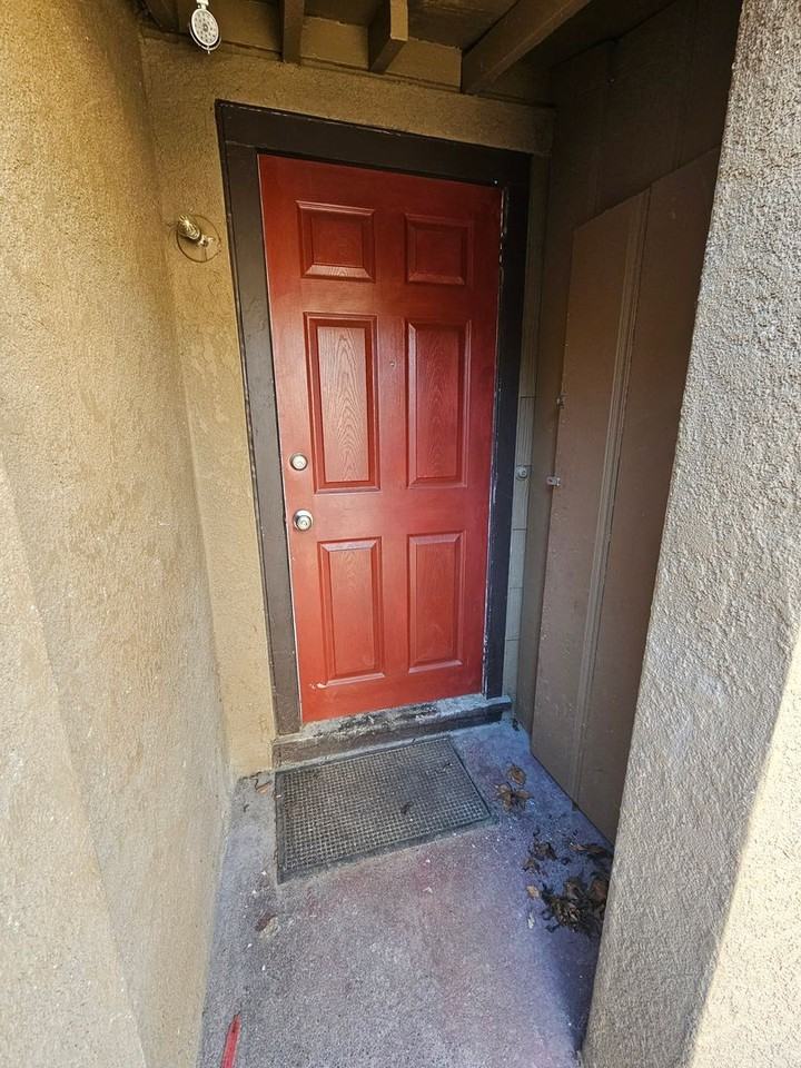 1930 Arcadian Ave #G - Photo 3 of 11