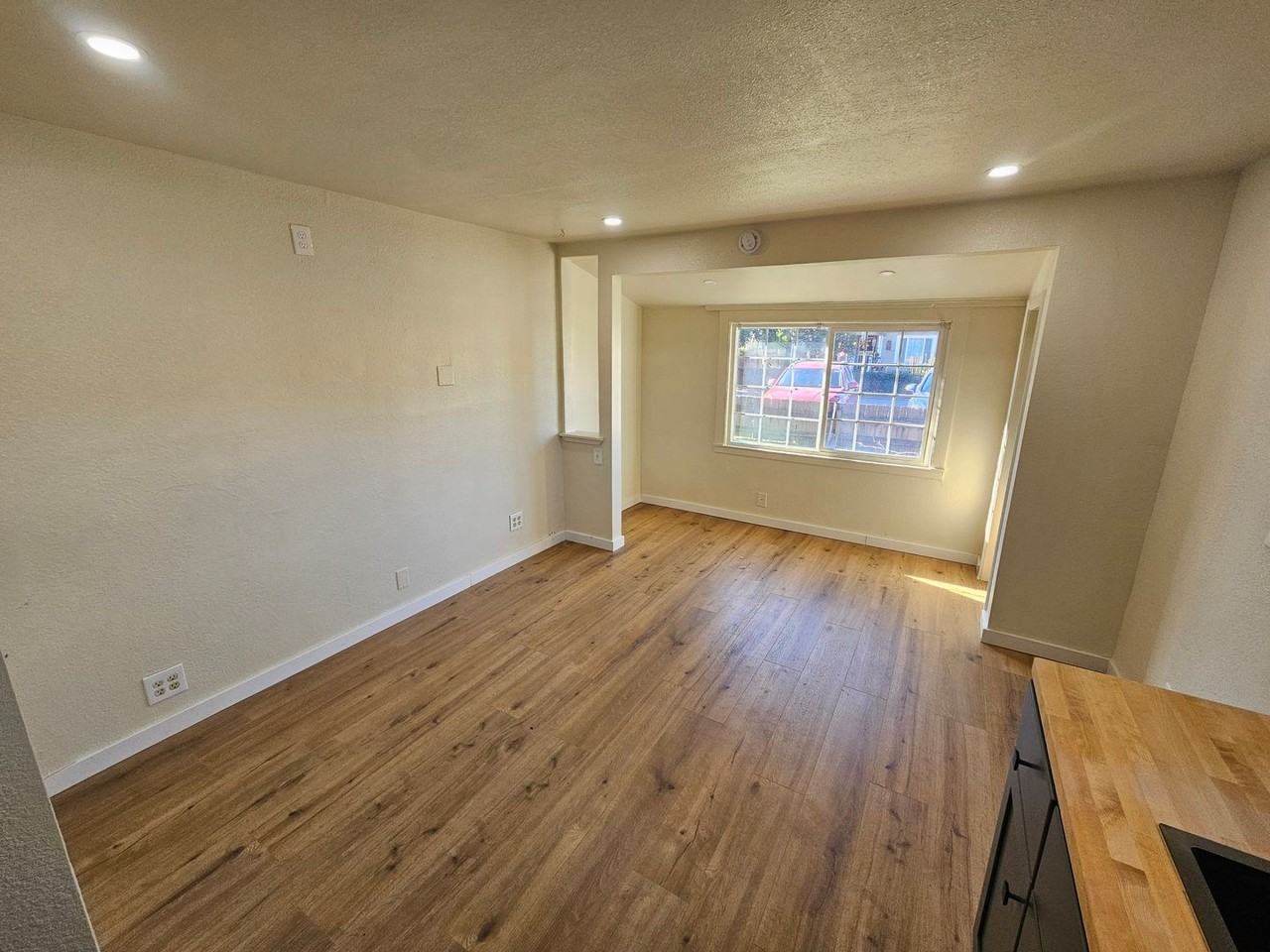 1930 Arcadian Ave #G - Photo 4 of 11