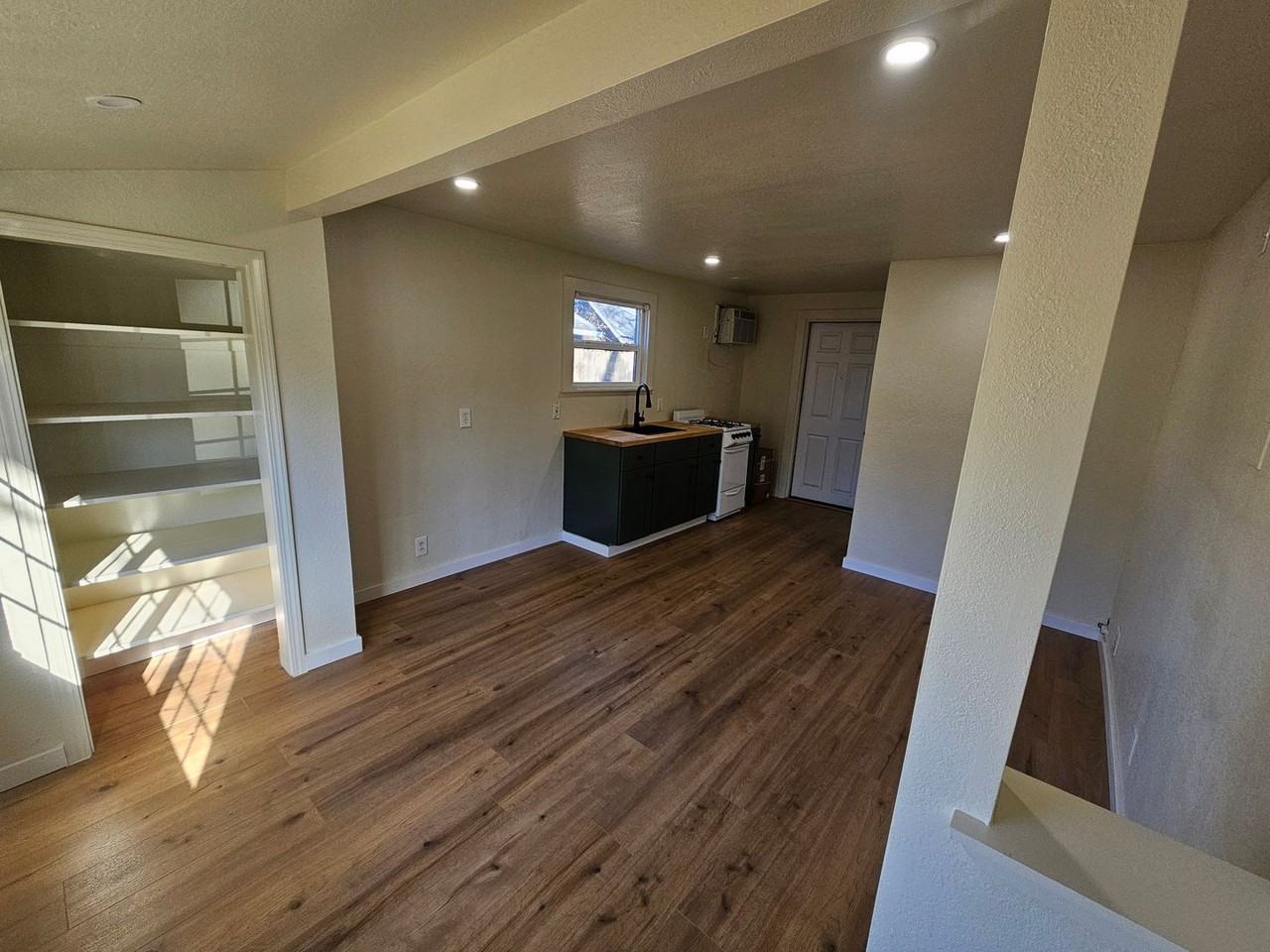 1930 Arcadian Ave #G - Photo 6 of 11