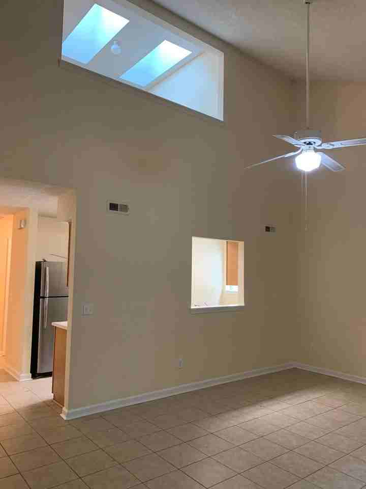 135 Charter Dr - Photo 6 of 16