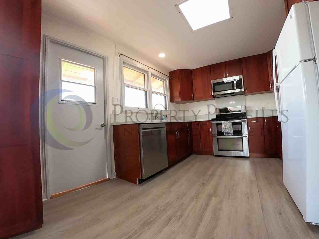 1042 Kaweloka St - Photo 2 of 18