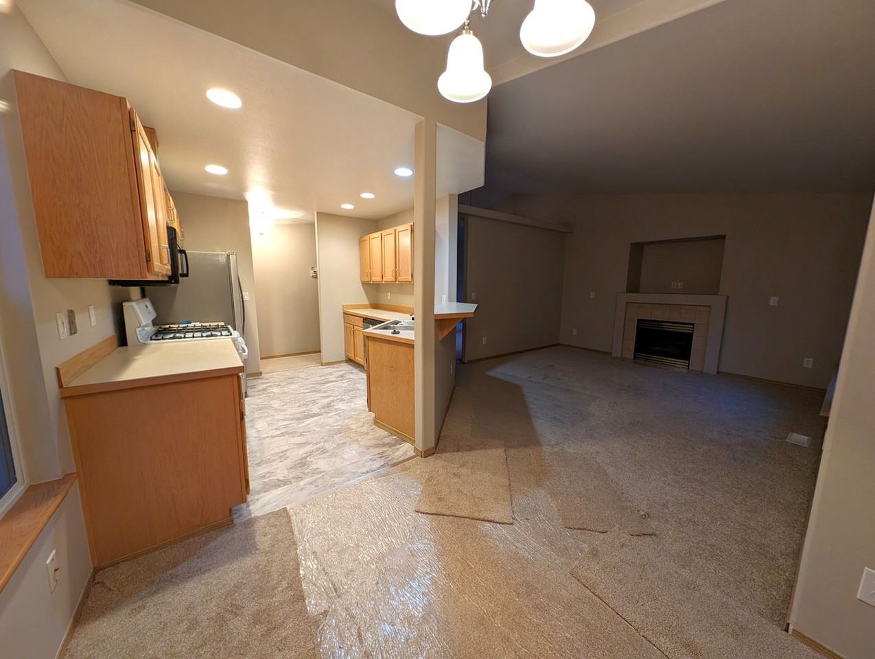 6157 Oceanside Pl Ne - Photo 6 of 26