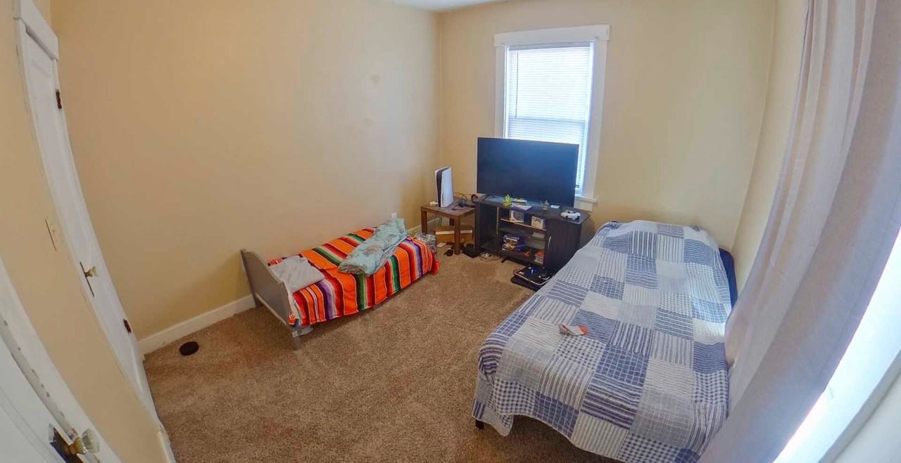 905 Bertrand Street - Photo 6 of 8