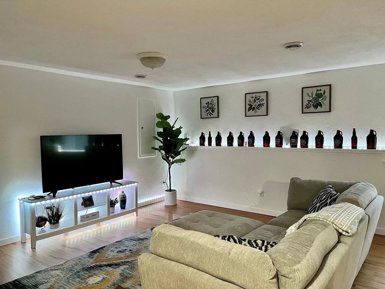 825 Rundquist Way - Photo 2 of 27