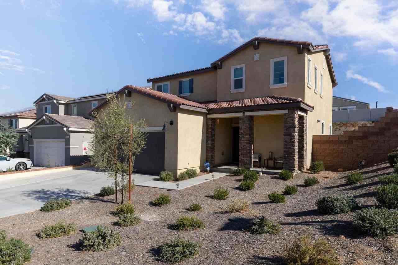 14046 Casetta Dr - Photo 2 of 22
