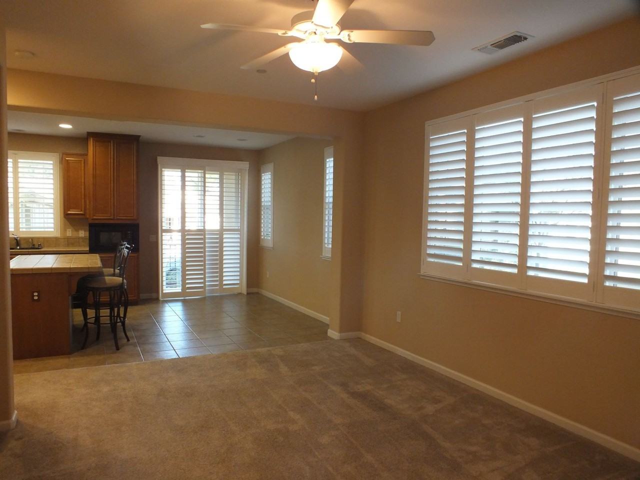 1437 Cypress Ln - Photo 2 of 16