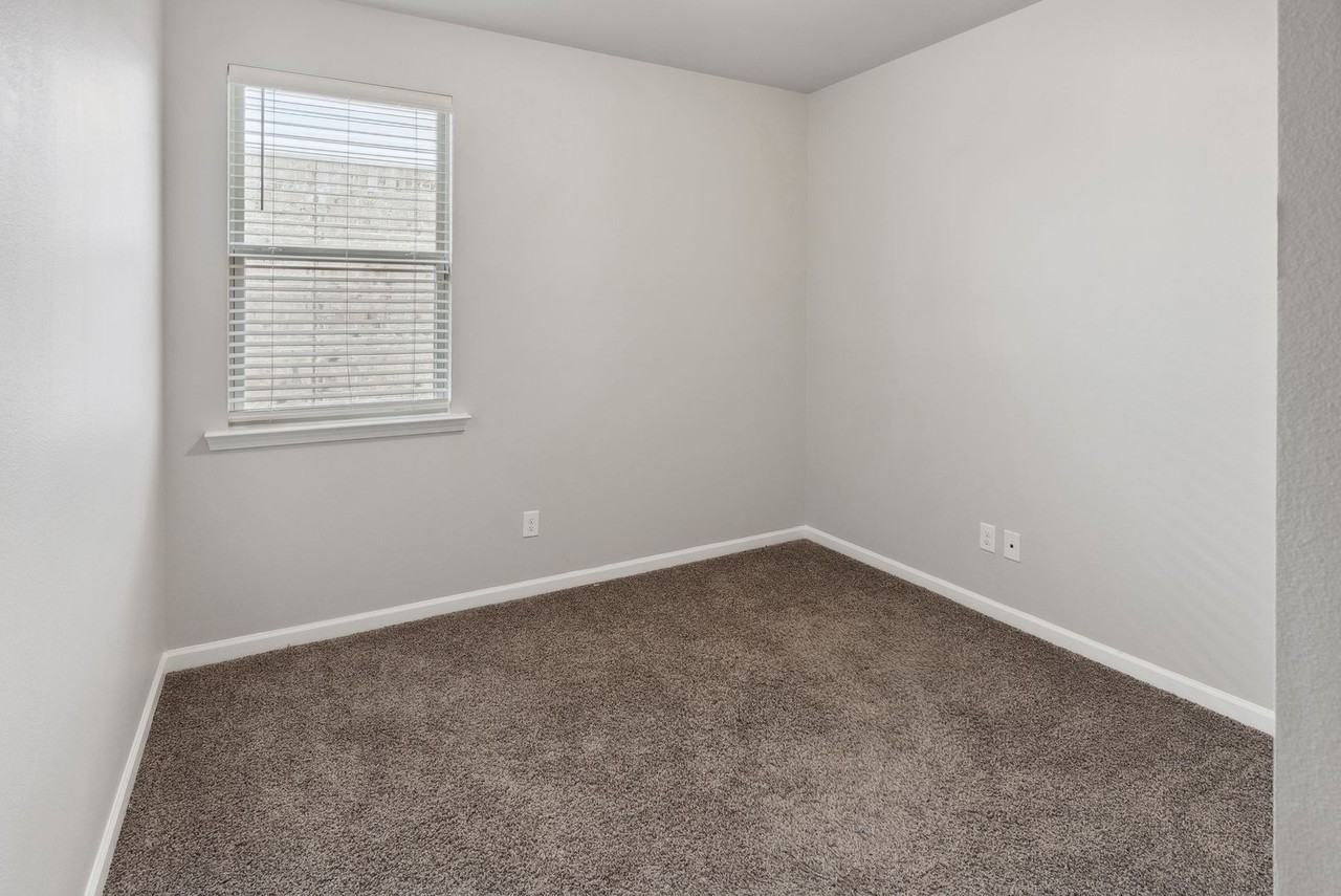 4518 Malbec Ave - Photo 6 of 12