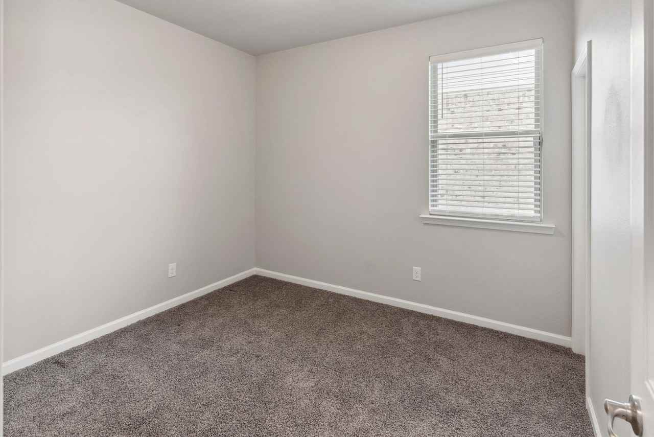4518 Malbec Ave - Photo 7 of 12