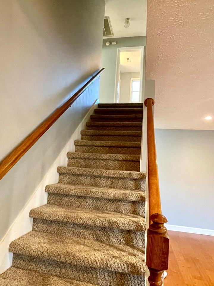 8109 Joshua Rd - Photo 7 of 21