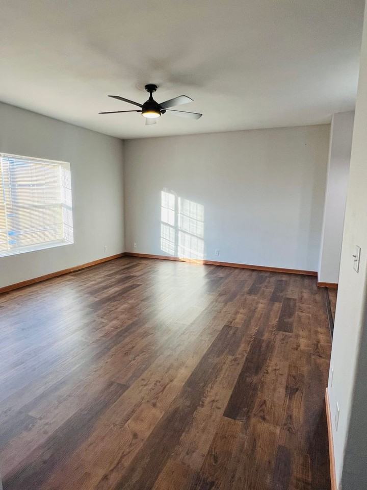 3730 Saddle Horn Trl - Photo 2 of 13