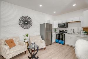 featured image of 3647 Travis Ave