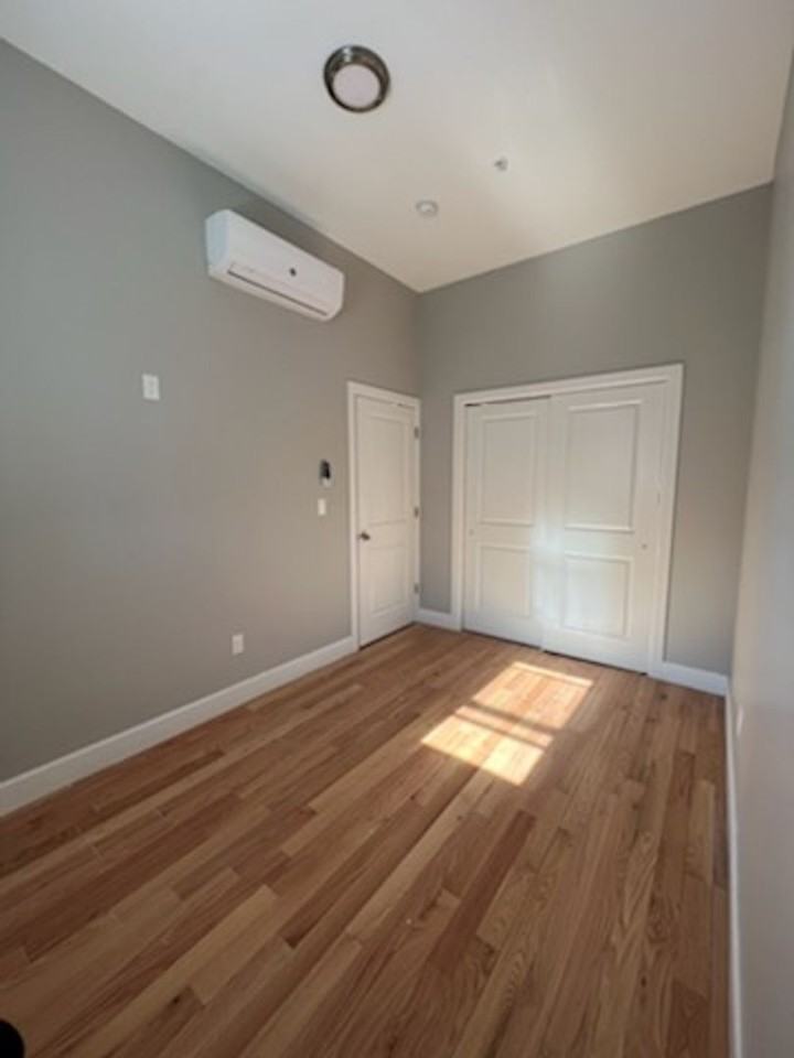 BRAND NEW RENOVATED APARTMENTS - Photo 7 of 18