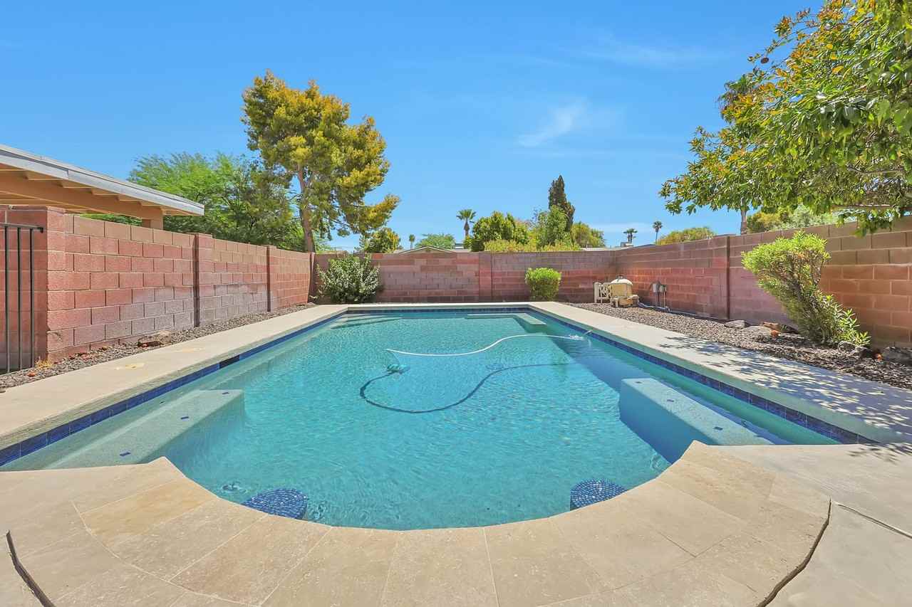 1123 E Loma Vista Dr - Photo 5 of 27