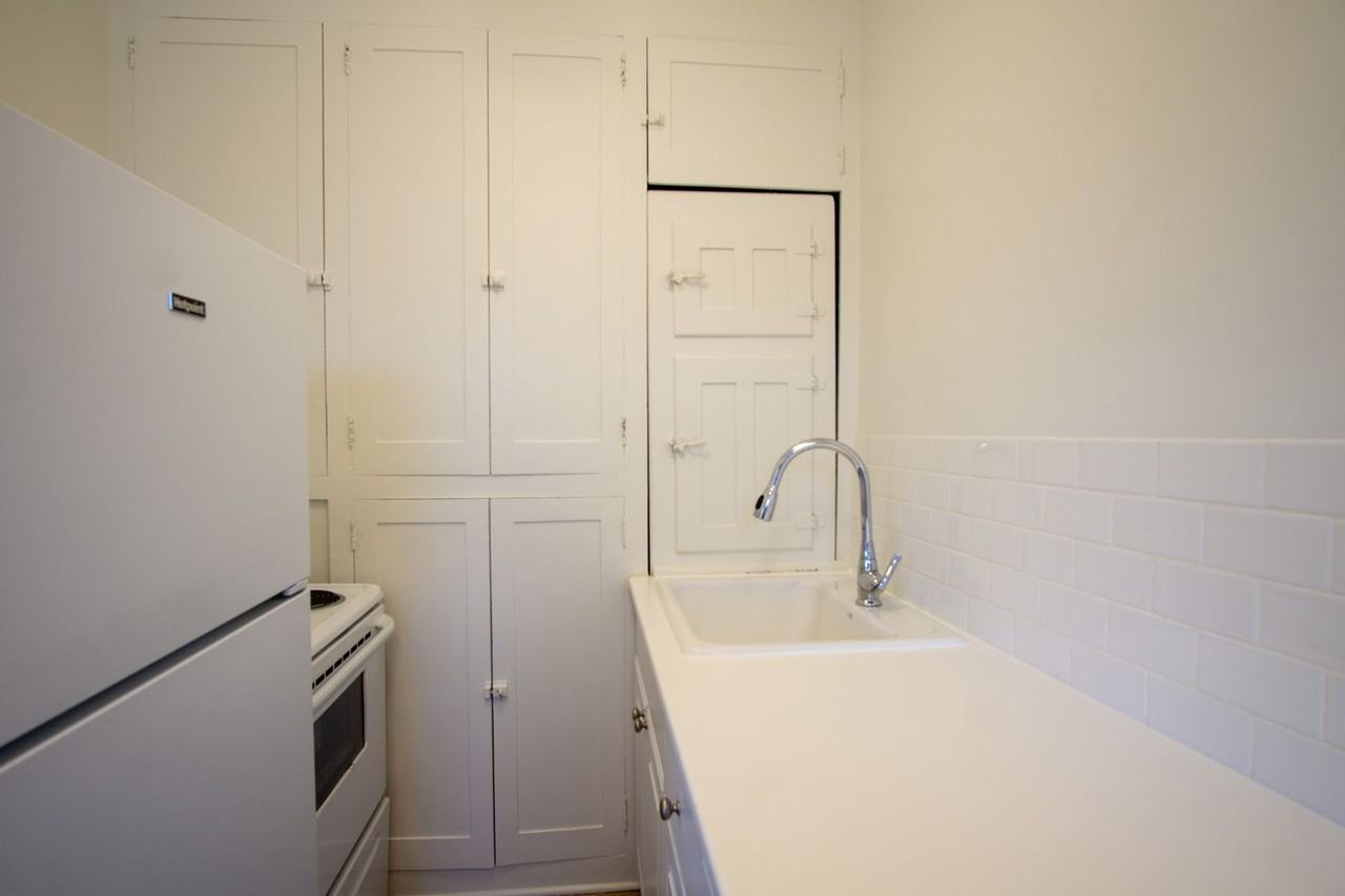 1634 Ne 41st Ave #10 - Photo 7 of 15