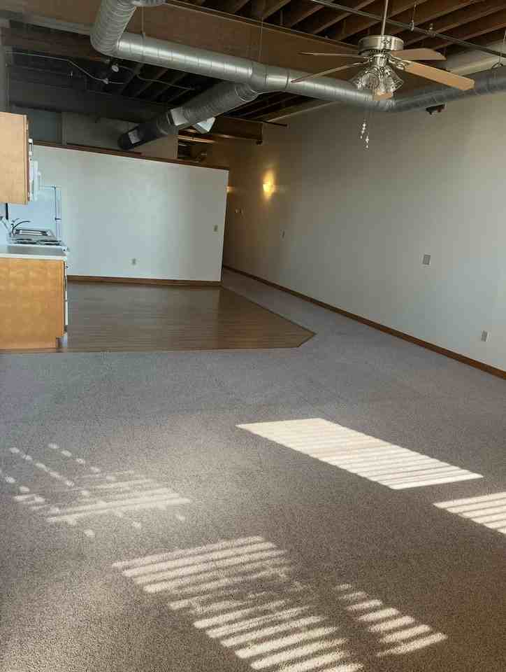 Sunflower Building - Photo 3 of 14