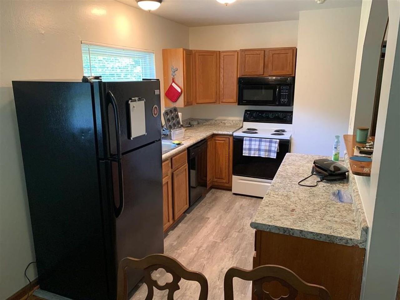 1805 Mayhew St - Photo 3 of 11