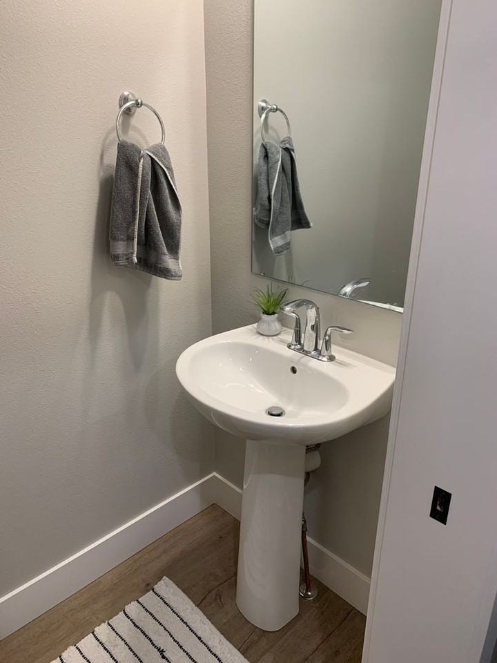 Elysian Road Triplex - Photo 3 of 23