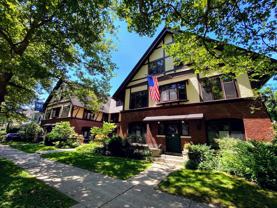 Stratford Arms - Photo 1 of 1