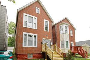 featured image of 7524 S Ellis Ave