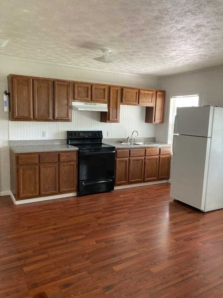 1007 Alexandria Rd Sw - Photo 3 of 8