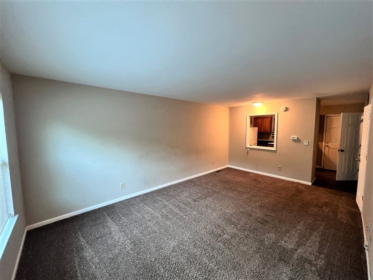 725 Fremont St - Photo 3 of 8