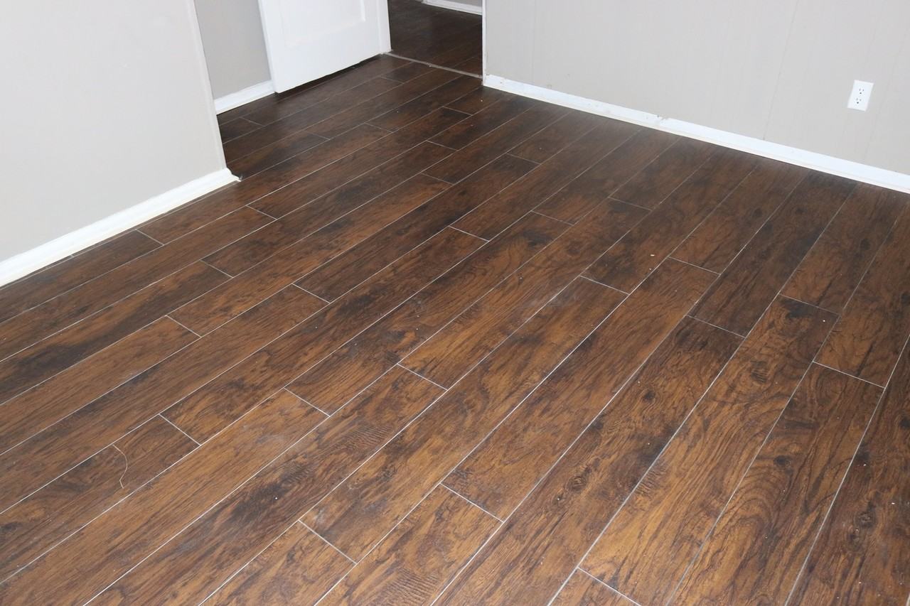 1172 Noble St - Photo 4 of 12