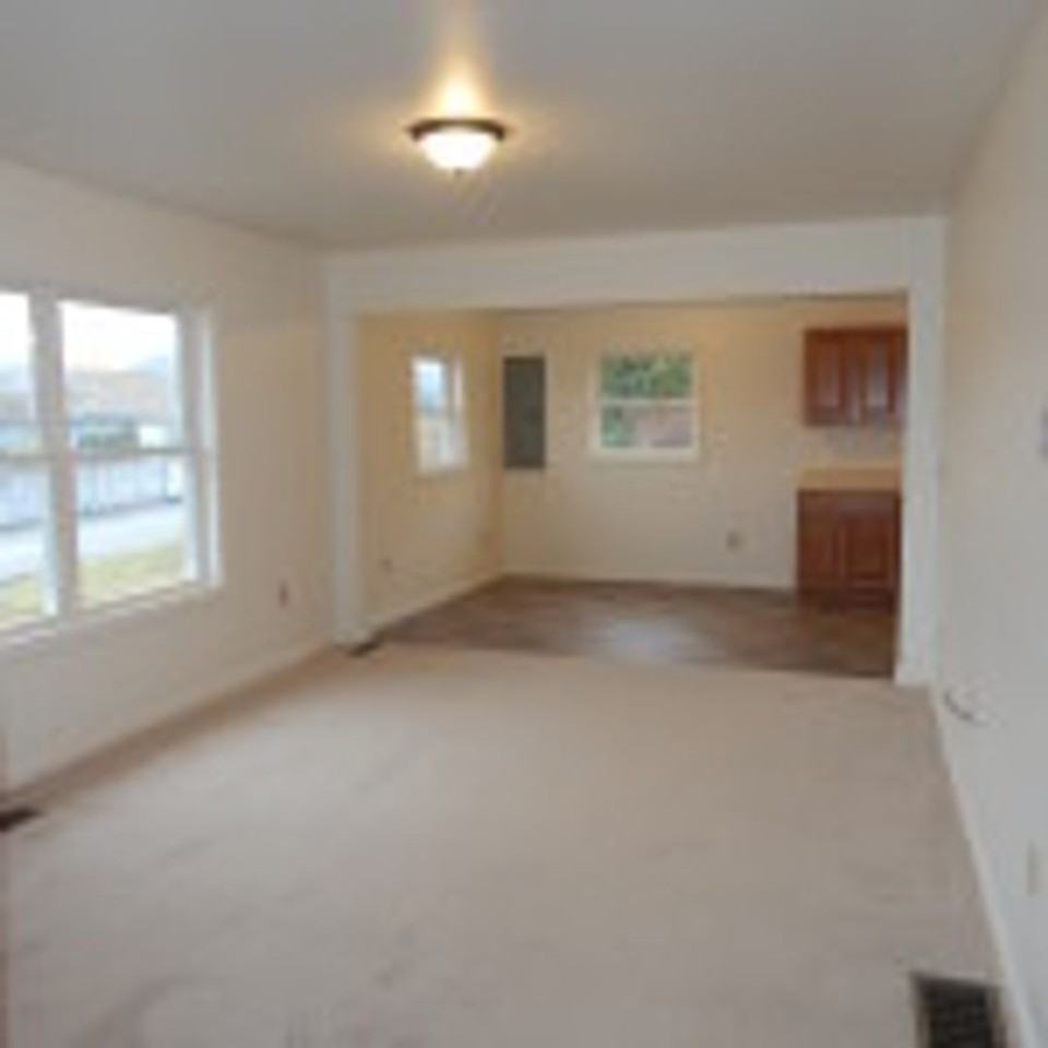 274 Forge Rd - Photo 4 of 8