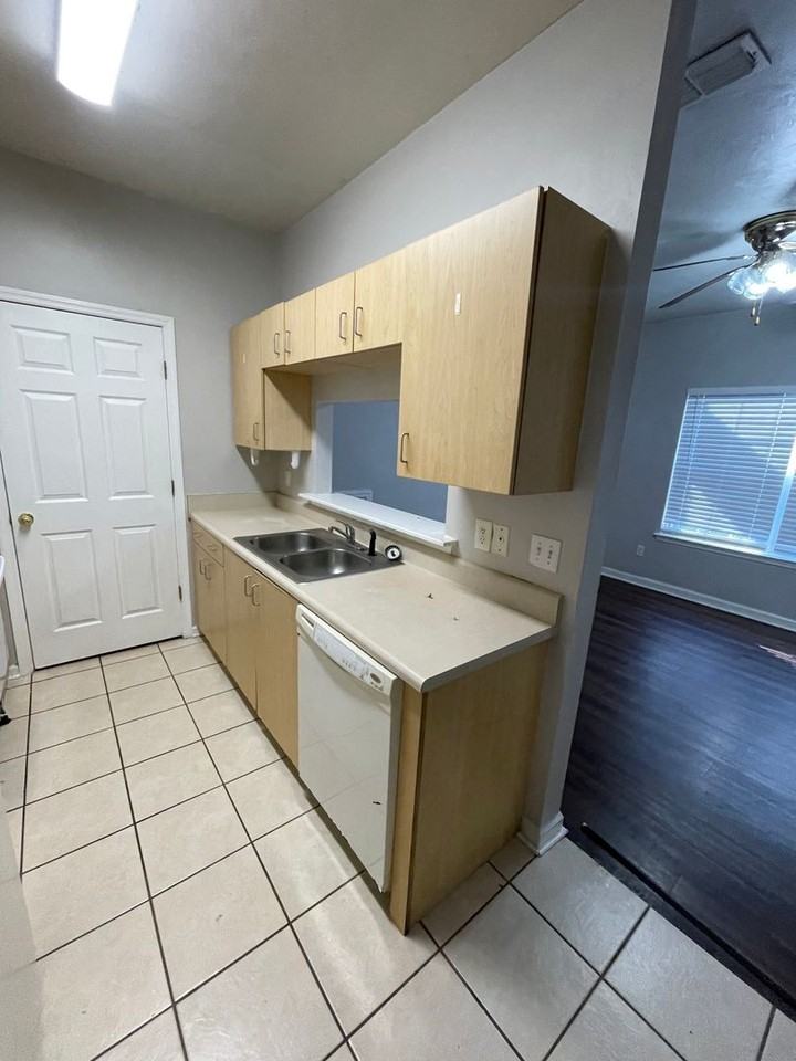 3100 Dian Rd - Photo 5 of 13