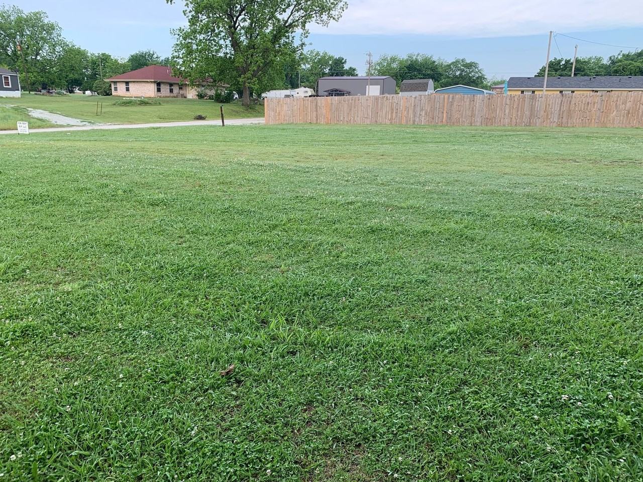 122 122 E 5- Stonewall - Photo 2 of 10