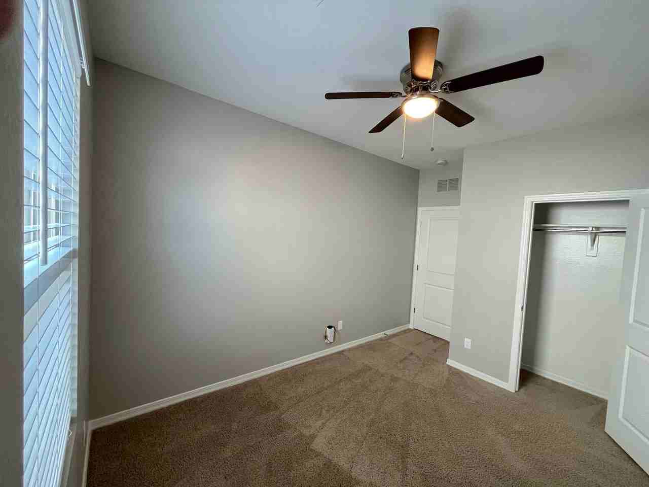 19555 W Badgett Ln - Photo 5 of 26