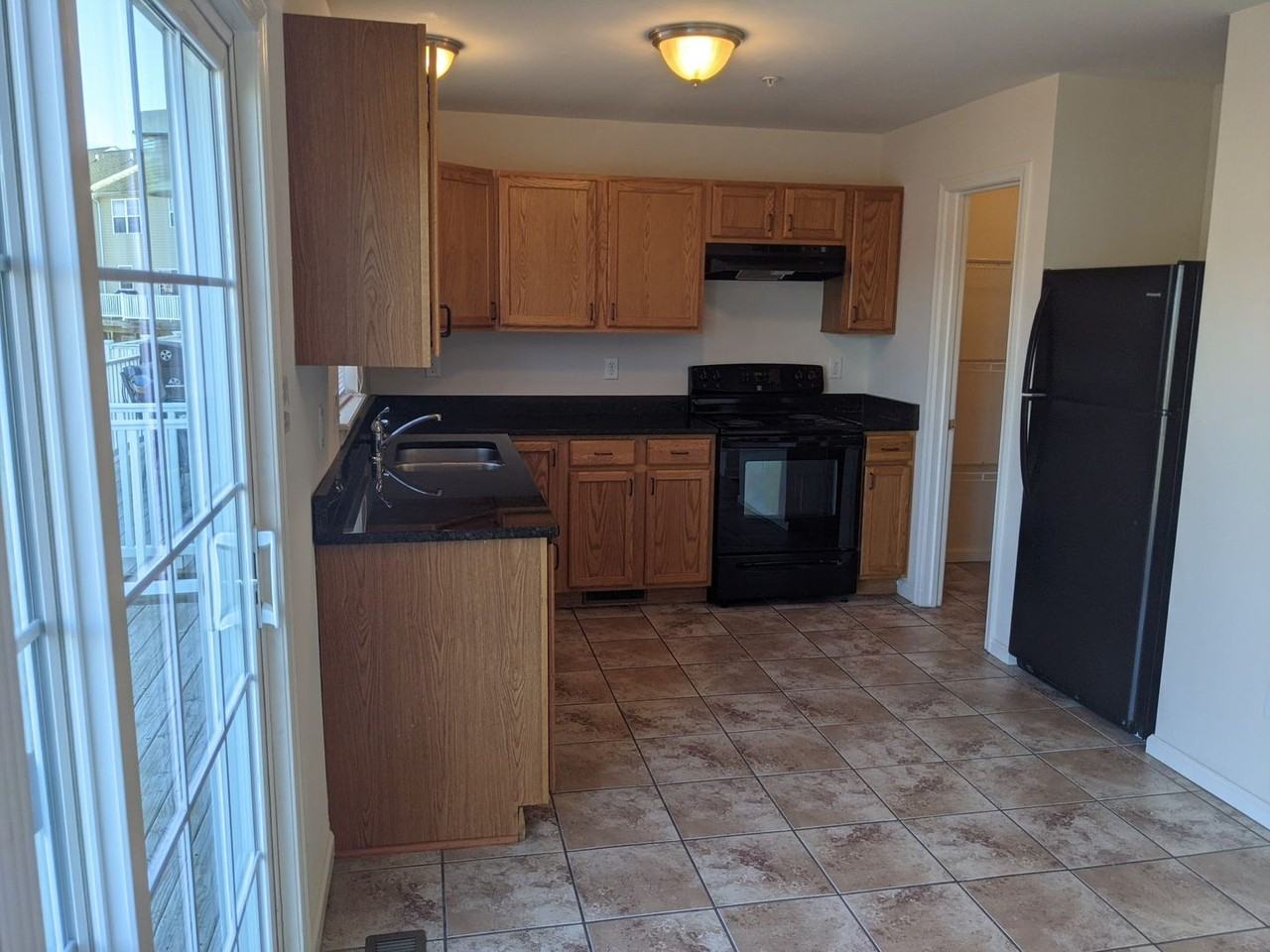 417 Viewpoint Way - Photo 3 of 50