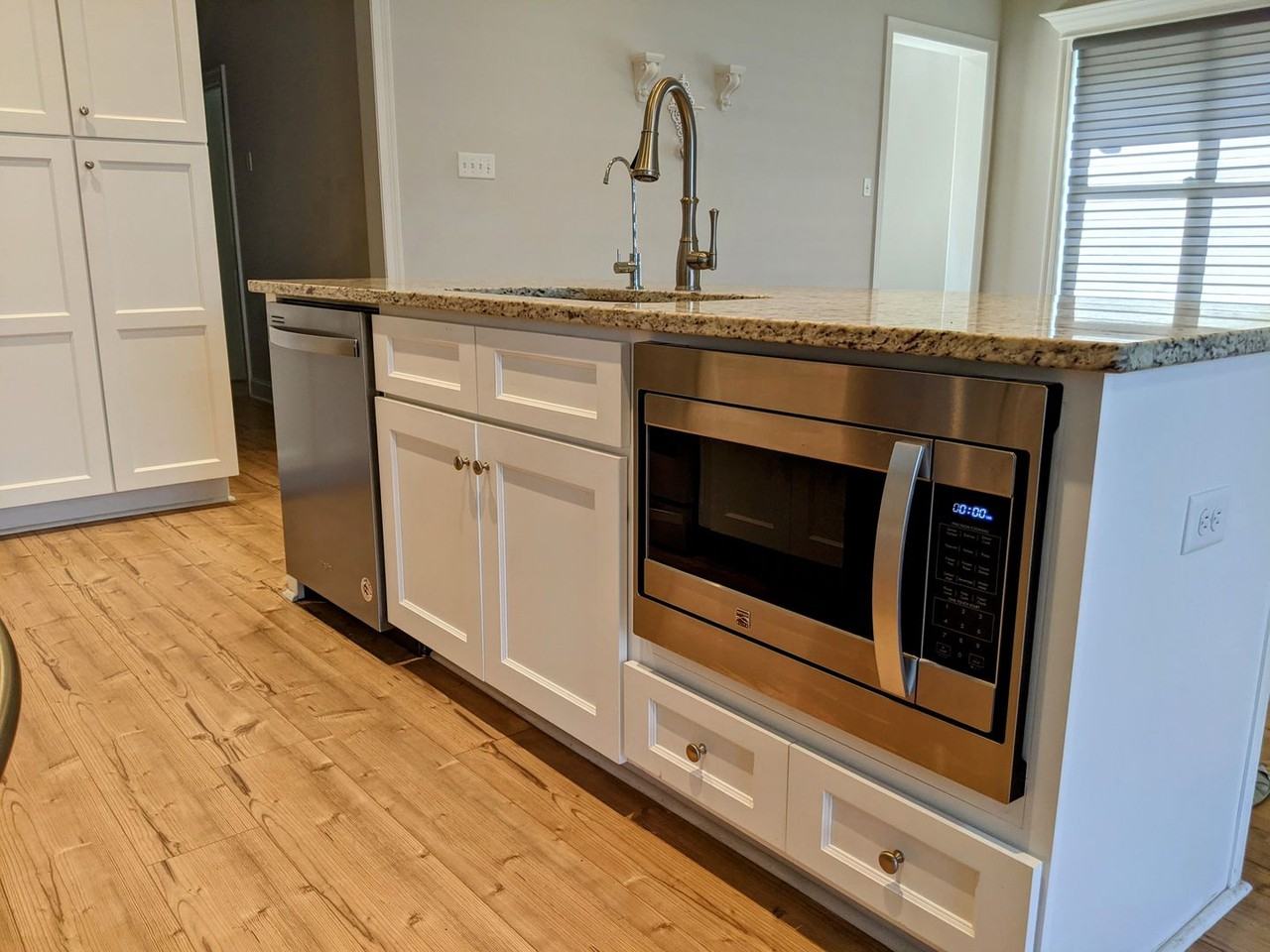 303 Sleepy Brook Rd - Photo 6 of 22