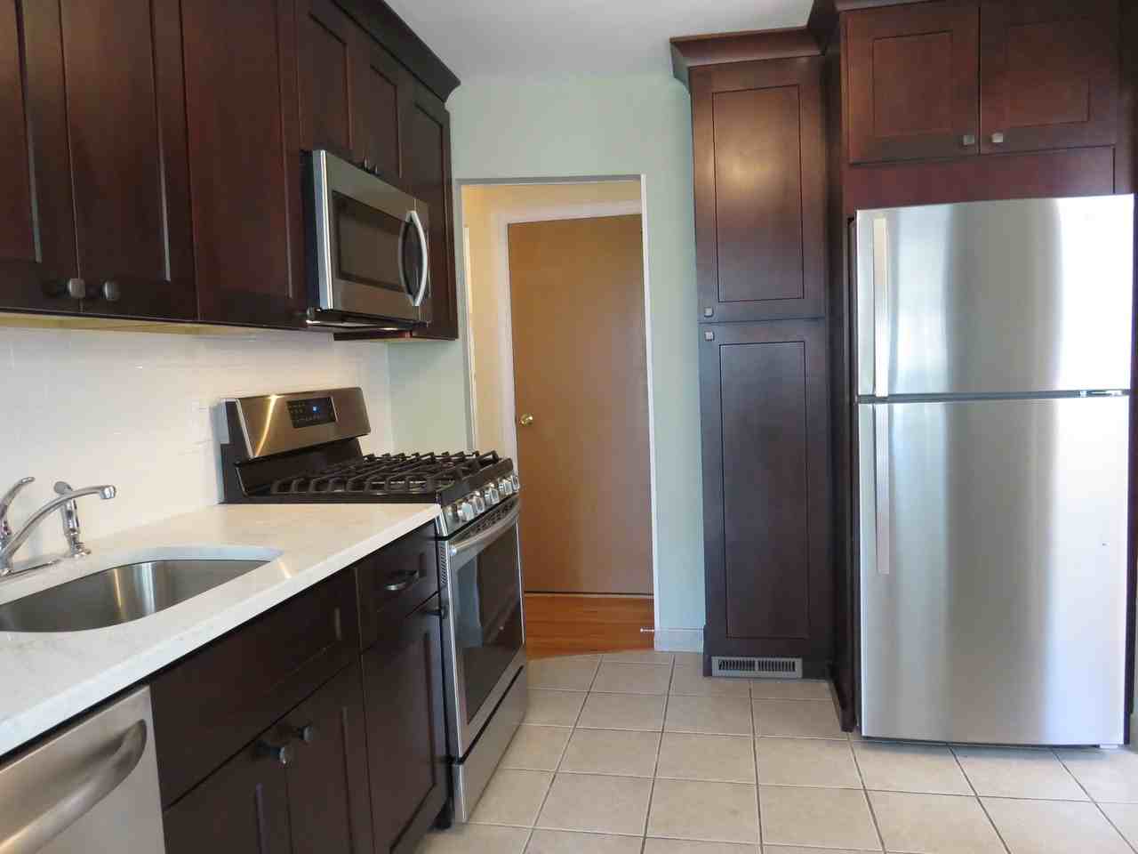 70 Woodhollow Rd - Photo 2 of 10