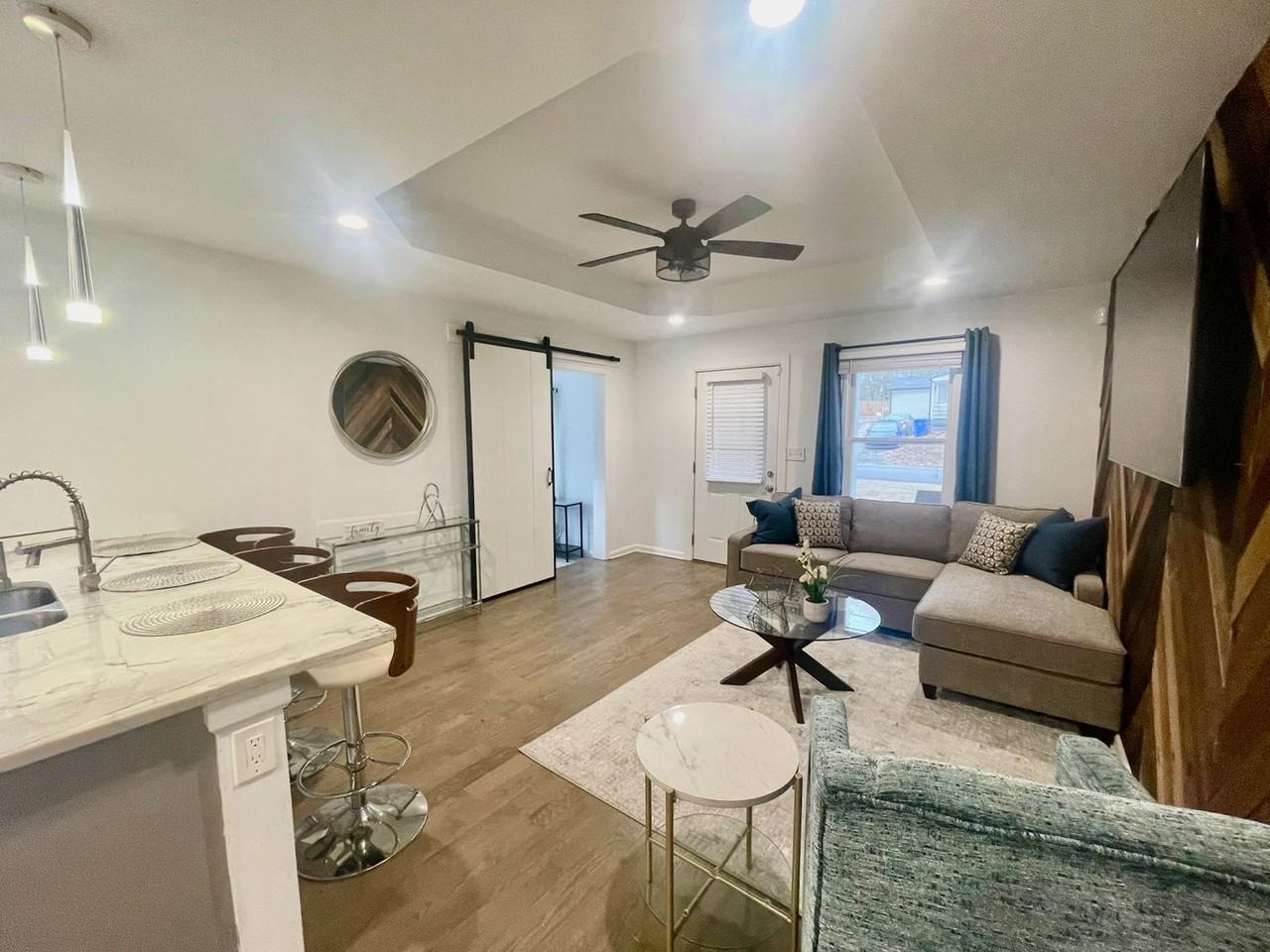 1086 Edgefield Dr Sw - Photo 5 of 23